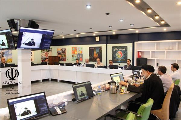 طرح راهبردی نقش علم و فناوری در دوران جنگ و پساجنگ در کمیسیون علوم انسانی شورای عالی عتف؛ تمرکز بر تحلیل SWOT